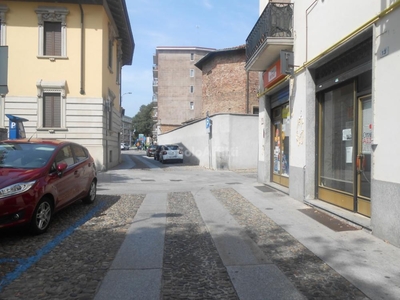 parcheggio doppio in affitto a Pavia
