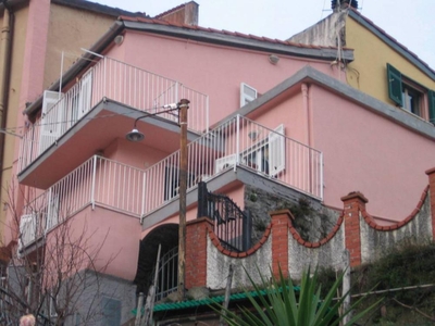 villa in vendita a La Spezia