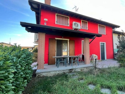 villa in vendita a San Cipriano Po
