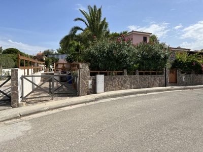 villa indipendente in vendita a Calasetta