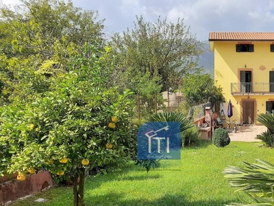 villa indipendente in vendita a Sant'Elia Fiumerapido