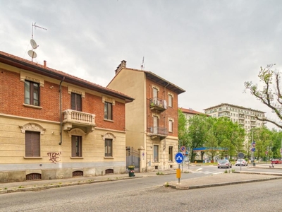 villa indipendente in vendita a Torino