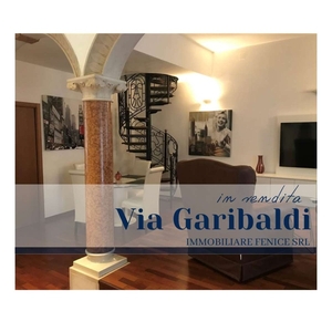 Quadrilocale a Venezia, 2 bagni, arredato, 95 m², 1° piano in vendita