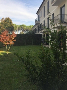 Quadrilocale in Via piave, Treviso, 2 bagni, giardino privato, con box