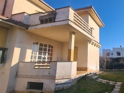 Villa in Marina velca, Tarquinia, 4 locali, 2 bagni, giardino privato