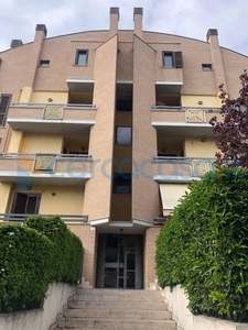 Appartamento Trilocale in ottime condizioni, in vendita in Via Di Scigliano, Terni