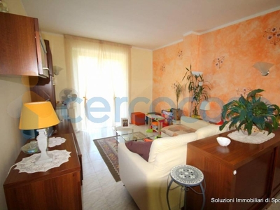 Appartamento Trilocale in ottime condizioni, in vendita in Via Raffaello Sanzio 23, Stresa
