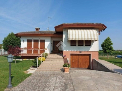 Casa Indipendente in vendita ad Agna via Carrare, 1