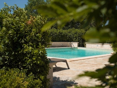 Trulli con piscina privata in affitto in Puglia