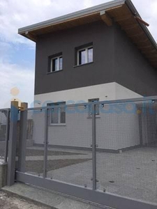 Villa di nuova costruzione, in vendita in Via Roma 43, Casale Cremasco-vidolasco