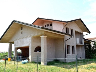 Villa in vendita a Porto Viro corso Risorgimento, 37/a