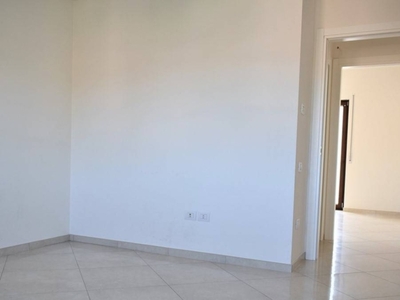 Appartamento a Castel Bolognese, 5 locali, 1 bagno, 83 m² in vendita