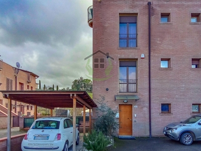 Appartamento in Via del Perino, Monteroni d'Arbia, 5 locali, 1 bagno