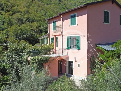 Casa Indipendente di 173 mq in vendita Recco, Liguria