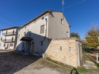 Casa indipendente in vendita a Monte San Pietrangeli