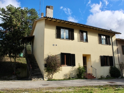 Casa semi indipendente in vendita a Assisi - Zona: Costa di Trex