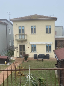 Casa singola in vendita a Lendinara Rovigo