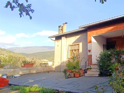Casa singola in vendita a Montebuono Rieti