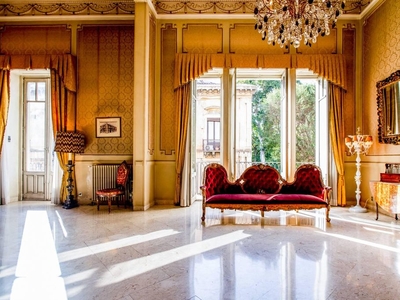 Prestigiosa Casa Semindipendente in vendita Catania, Italia