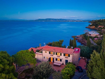 Prestigiosa villa di 650 mq in vendita, Monte Argentario, Italia