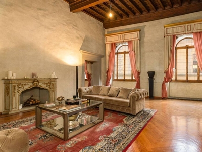 Prestigioso attico in vendita Piazza Santo Spirito, Firenze, Toscana
