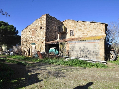 Rustico casale in vendita a Campiglia Marittima Livorno