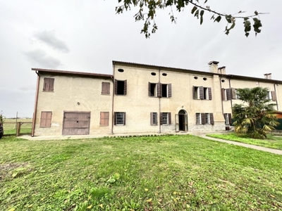 Villa a schiera in Via sant antonio 30, Crespino, 11 locali, 2 bagni