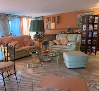 Villa a schiera in Via Santa Cecilia, Anagni, 8 locali, 3 bagni