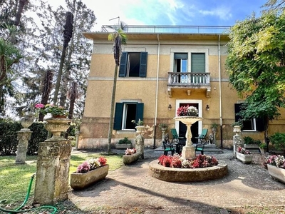 Esclusiva villa in vendita Corso Vittorio Emanuele, 125, Manziana, Roma, Lazio