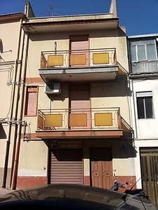 Casa semi indipendente in vendita a San Cataldo Caltanissetta Centro Storico - Nord