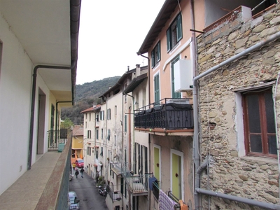 Appartamento in vendita a Dolceacqua Imperia