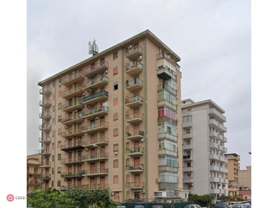 Appartamento in Vendita in Piazza Giuseppe Bandi a Palermo
