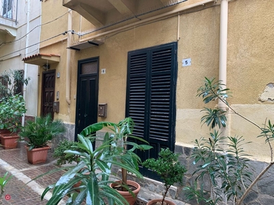 Appartamento in Vendita in Piazza Sferracavallo a Palermo