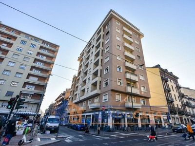 Appartamento in Vendita in Via DONIZETTI 2 a Torino