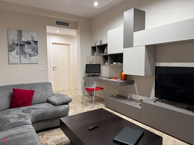 Appartamento in Vendita in Via Fratelli Lumière 5 a Milano