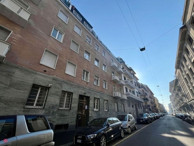 Appartamento in Vendita in Via Giulio Uberti 26 a Milano