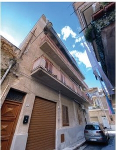 Appartamento in Vendita in Via Lo Monaco 4 a Bagheria