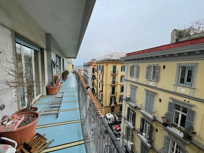 Appartamento in Vendita in Via Michele Kerbaker 86 a Napoli