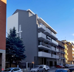 Appartamento in Vendita in Via Mombasiglio 32 a Torino