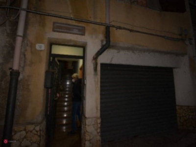 Appartamento in Vendita in Via Salvatore Benfratello a Palermo
