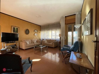 Appartamento in Vendita in Via Ugo Bignami a Roma