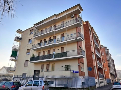Appartamento in Vendita in Via Vallarsa 33 a Torino