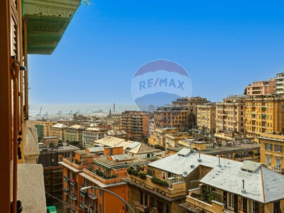 Appartamento in Via Acquarone, Genova, 7 locali, 2 bagni, 103 m²
