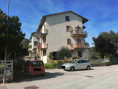 Appartamento in Via della Pradella 24 a Serra Sant'Abbondio