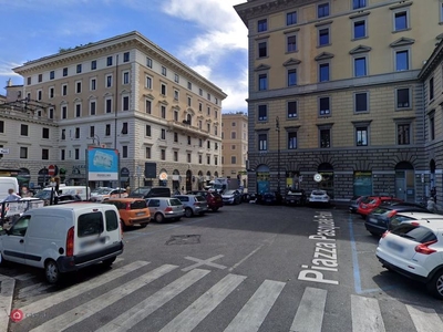 Attività/Licenza (con o senza mura) in Vendita in Piazza Pasquale Paoli a Roma