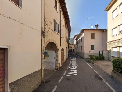 Bilocale in Via Marconi 15, Alzano Lombardo, 2 bagni, 102 m²