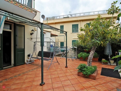 Casa Bi/Trifamiliare in Vendita in Via Francesco Baracca 130 a Palermo