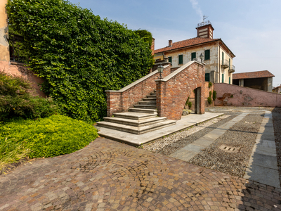 Casa indipendente con giardino a Borgo Vercelli