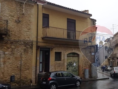 Casa indipendente in vendita a San Michele Di Ganzaria