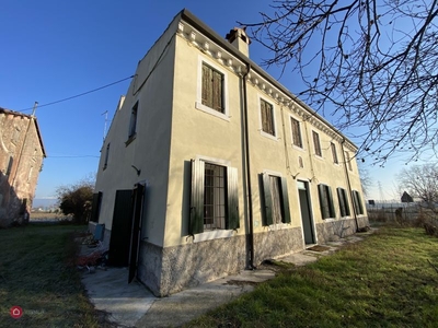 Casa indipendente in Vendita in Via Matozze 93 /95 a Verona